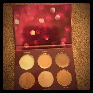 Brand new ulta highlighter palette